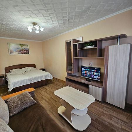 Lux Apartment On Potanina 19 Ust-Kamenogorsk Ngoại thất bức ảnh